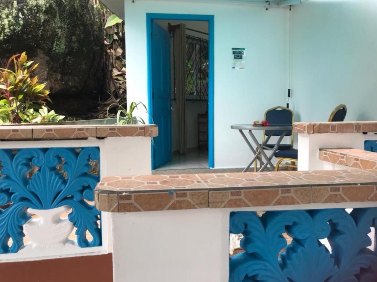 Acquario Guesthouse Anse Volbert Village Εξωτερικό φωτογραφία