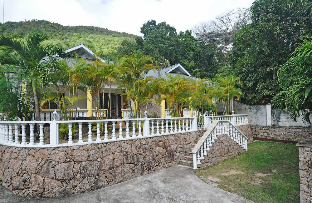 Acquario Guesthouse Anse Volbert Village Εξωτερικό φωτογραφία