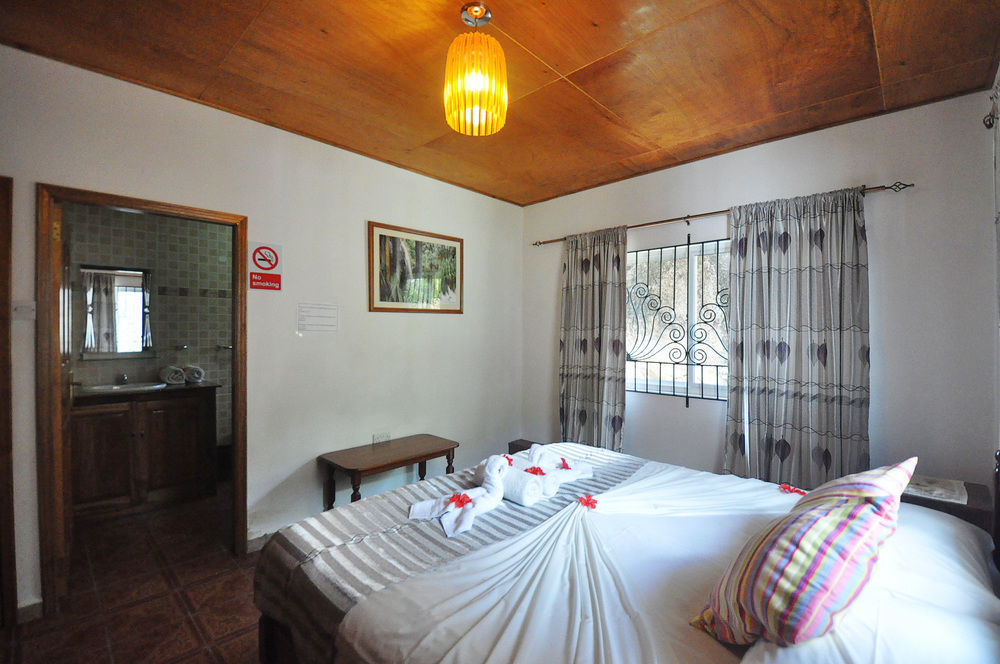 Acquario Guesthouse Anse Volbert Village Εξωτερικό φωτογραφία