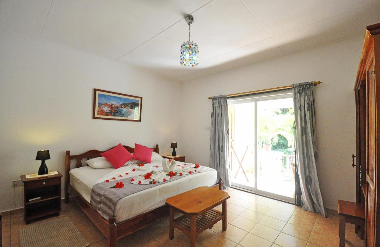 Acquario Guesthouse Anse Volbert Village Εξωτερικό φωτογραφία
